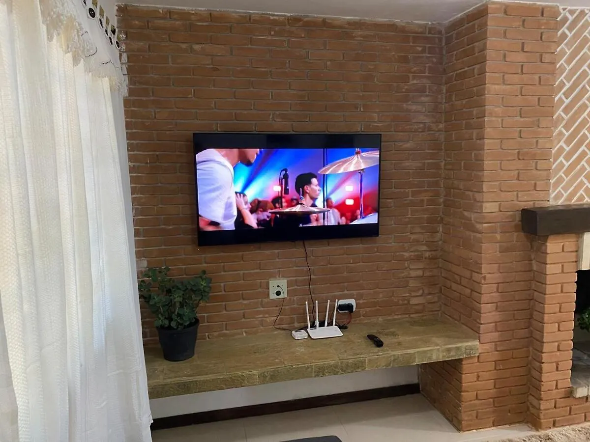 فيلا Casa 3 Pinheiros Campos do Jordão بيت للعطل